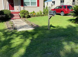 Bush Trimming by Vernon Smalls for Michelle S. in Goose Creek, SC