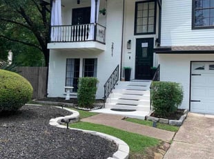 Bush Trimming by Dulce Aguirre for Fred M. in Houston, TX