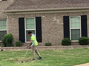 Bush Trimming by Vonshay Boyd for Tijuana T. in Olive Branch, MS
