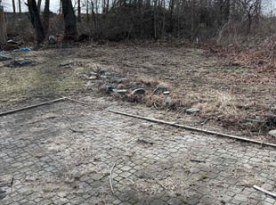 Leaf Removal by La Nature for Deirdre O. in Bridgeport, CT