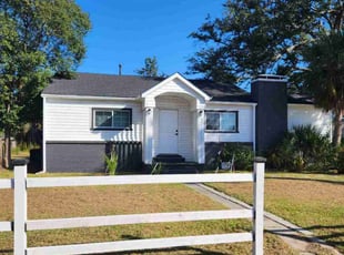 Elsa B.'s Lawn Maintenance service result
