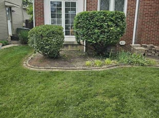 Bush Trimming by Leroy Green II for Patrice R. in Columbus, OH