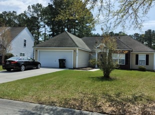 Leaf Removal by Brandon Sanders for Kate B. in Charleston, SC