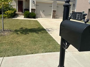 Cecily H.'s Lawn Maintenance service result