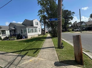 Weeding by Akeem Lewis for Janice P. in New Orleans, LA