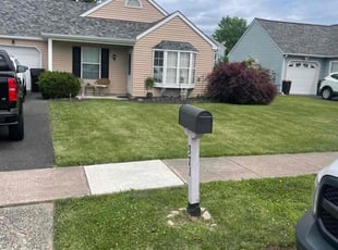 Vicky H.'s Lawn Maintenance service result