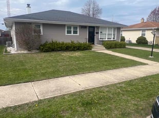 Jamie L.'s Lawn Maintenance service result