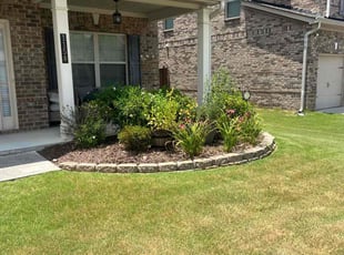 Nyeeka P.'s Flower Bed Weeding service result