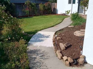 Kim F.'s Lawn Service service result
