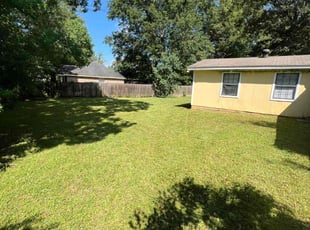 DES R.'s Lawn Service service result