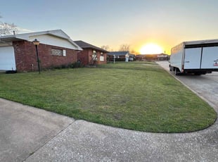 Jennifer L.'s Lawn Maintenance service result