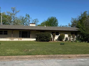 Jeannie R.'s Lawn Care service result
