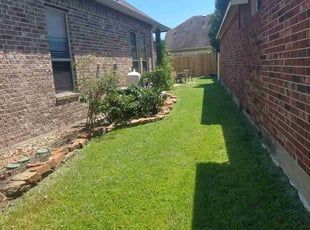 Rosilene B.'s Lawn Service service result
