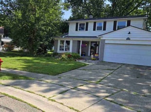 Dionne B.'s Lawn Maintenance service result