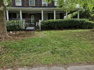 Bush Trimming by Jonathan Lee for Brenda R. in Portsmouth, VA