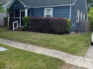 Bush Trimming by Roshaud Skinner for Andrew M. in Norfolk, VA