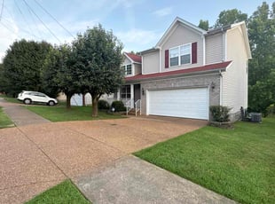 Darlene B.'s Lawn Service service result