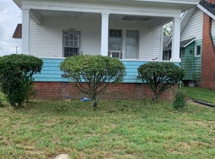 Bush Trimming by Taylor Dodson for Danielle M. in Norfolk, VA