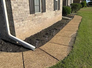 Weeding by Edward Waller for Jasmine T. in Olive Branch, MS