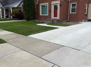 Stacey Z.'s Lawn Service service result
