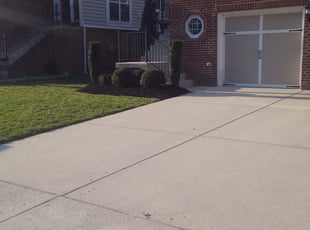 Mulching by Jim Crossett for Edward S. in Chantilly, VA