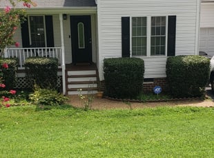 Bush Trimming by Donnie Banks for Chris A. in Midlothian, VA