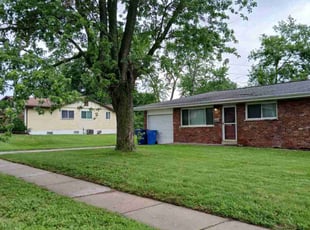Cindy D.'s Lawn Maintenance service result