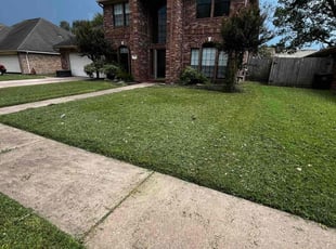 Courtney O.'s Lawn Care service result