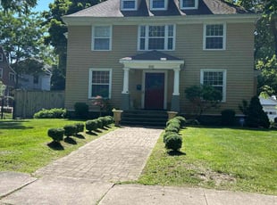 Valerie C.'s Lawn Mowing service result