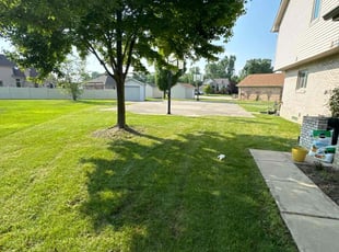 Gary R.'s Lawn Care service result