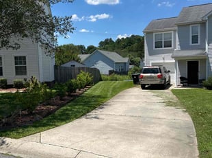 Victoria W.'s Lawn Service service result