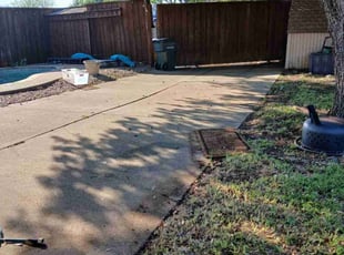 Leaf Removal by Valente Alvarado for Nancy C. in Plano, TX