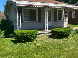 Bush Trimming by Sean Spadafore for Shawntel R. in Warren, MI