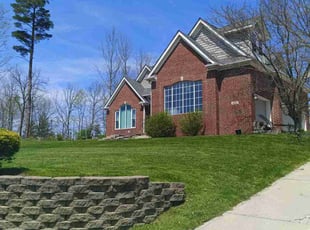 Julie L.'s Lawn Mowing service result