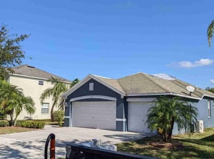Bush Trimming by Louis Reele for Jason B. in Riverview, FL