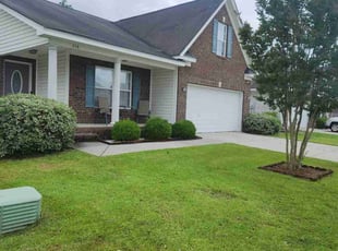 Lisa L.'s Bush Trimming service result