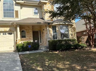 Bush Trimming by Noe Perez for Barbara R. in Cibolo, TX
