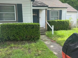 Bush Trimming by Rhett Lambas for Timothy B. in Grand Prairie, TX