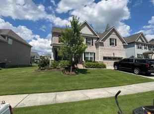Carrie H.'s Lawn Maintenance service result