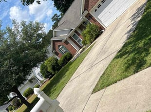 Linda T.'s Lawn Service service result
