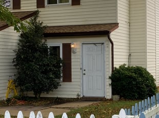 Bush Trimming by Michael Setzer for Patrick K. in Virginia Beach, VA