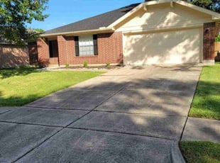 Jennifer L.'s Lawn Mowing Service service result