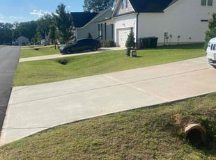 Nancy I.'s Lawn Care service result