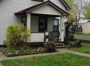 Bush Trimming by Anthony Coleman for Anna S. in Garfield Heights, OH