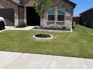 Kyra P.'s Flower Bed Weeding service result