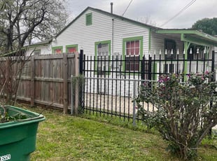 Bush Trimming by Christopher Delacerda for Debbie S. in San Antonio, TX