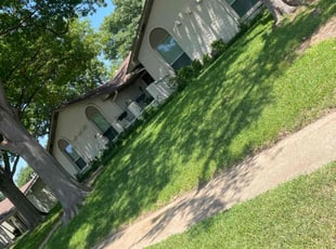 Jennifer C.'s Lawn Service service result
