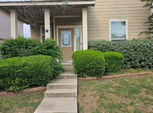 Bush Trimming by Jesus Cepeda for Dean H. in Cedar Park, TX