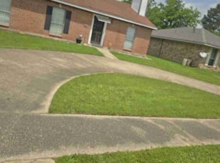 Kara R.'s Grass Cutting service result