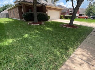 Deidra J.'s Grass Cutting service result